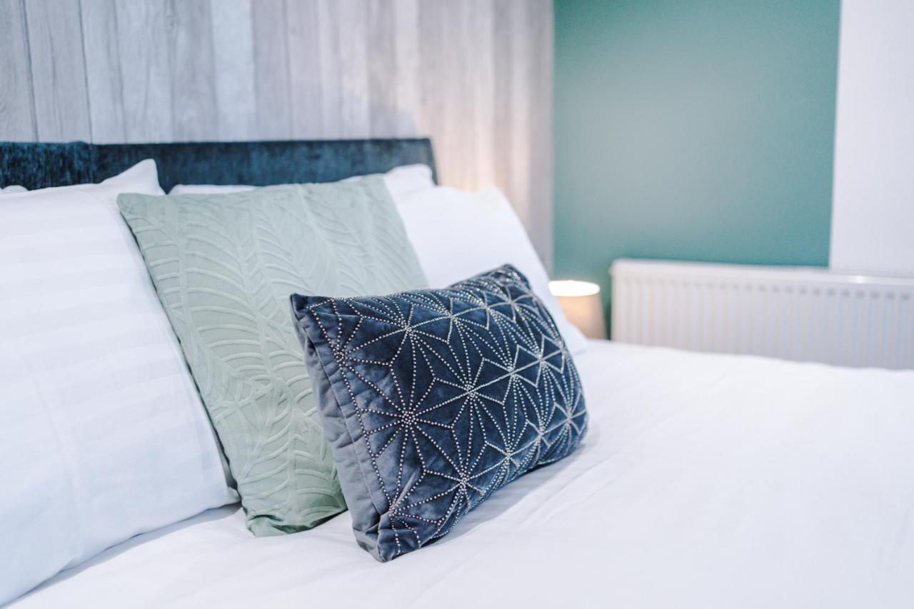 Rest & Recharge At The Station Apartments Manchester Exteriör bild