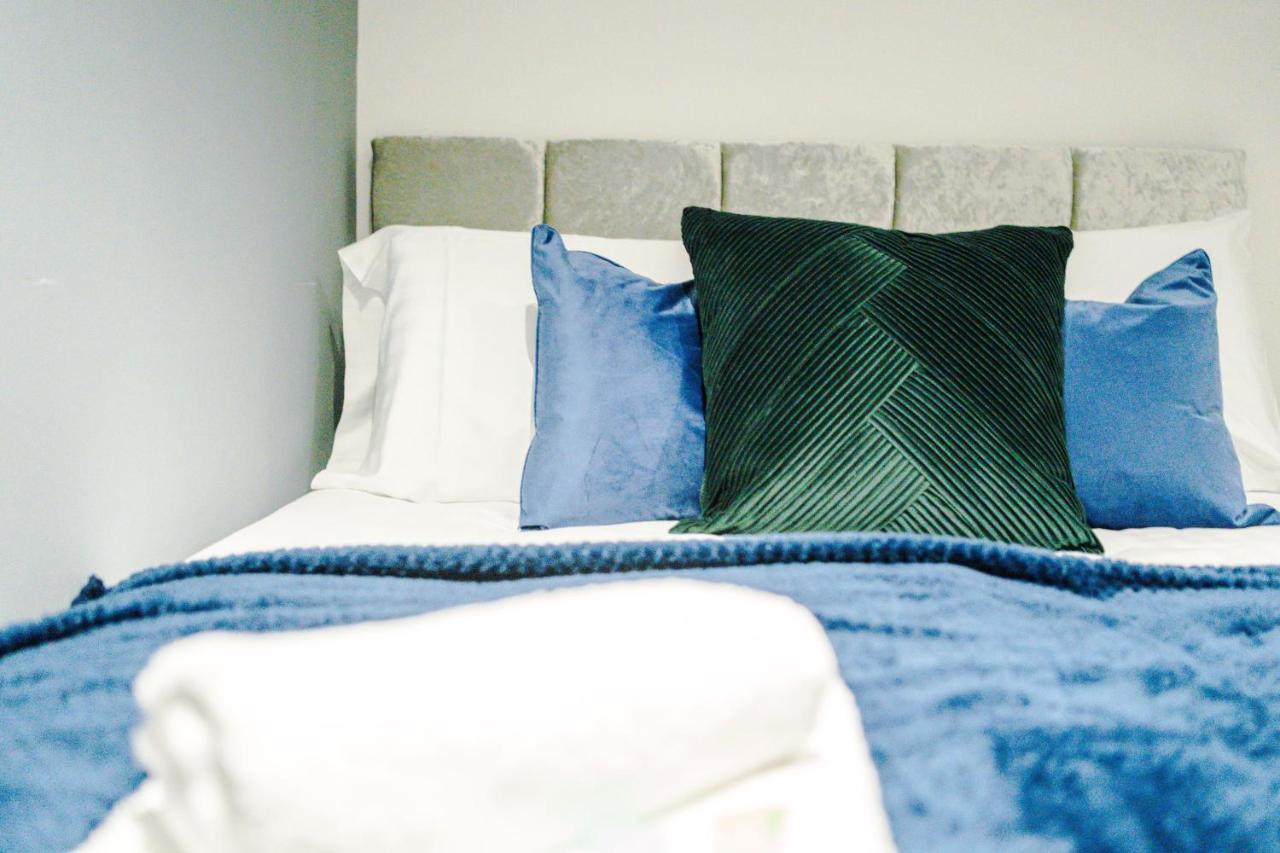 Rest & Recharge At The Station Apartments Manchester Exteriör bild